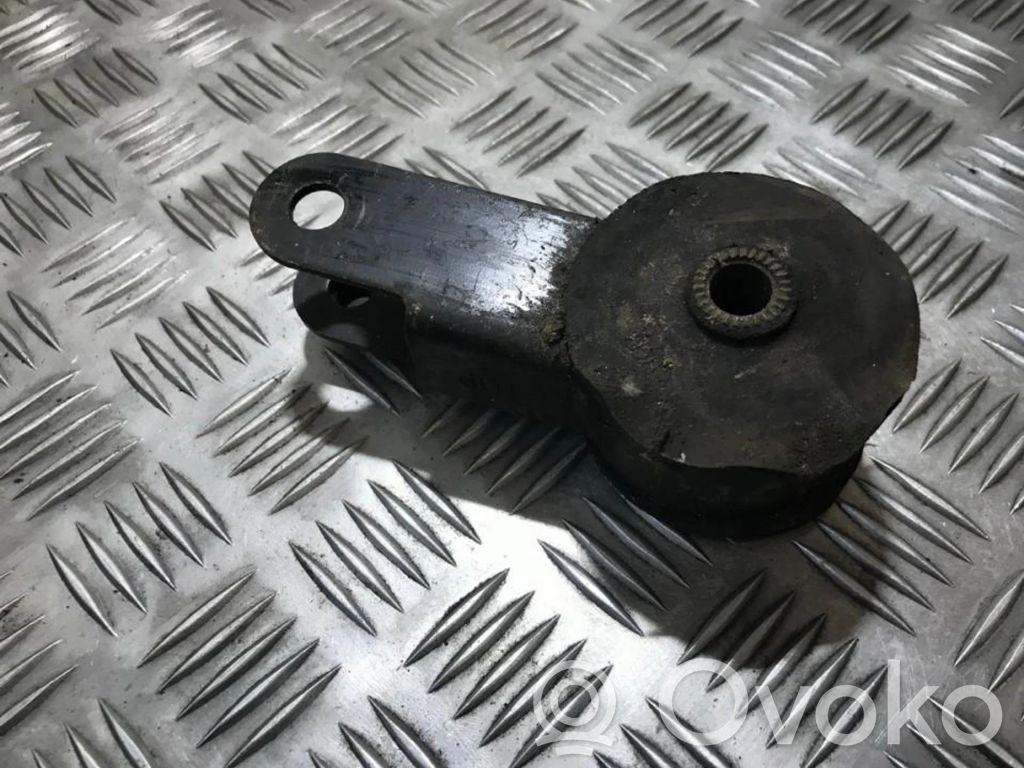 Supporto di montaggio del motore
