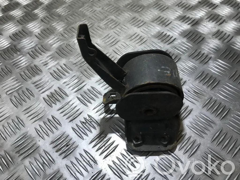 Hyundai Coupe Engine mount bracket 