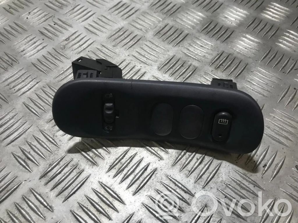 Renault Espace III Headlight level height control switch 