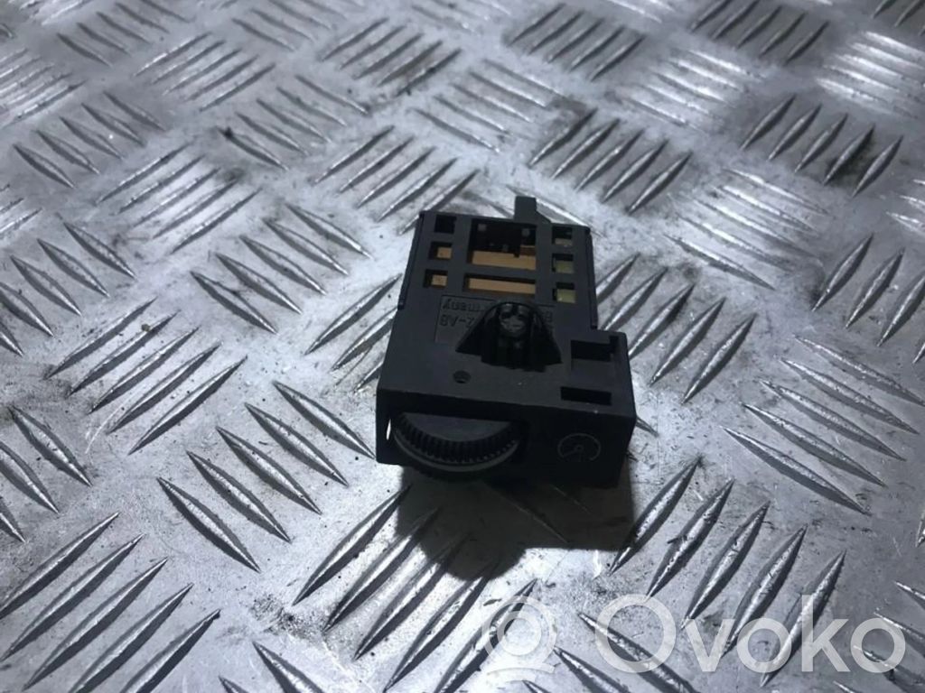 Interruptor de control del panel de luces   93BB13K752AB,93BB13K752AB,69125,93BB13K752AB,93BB13K752AB