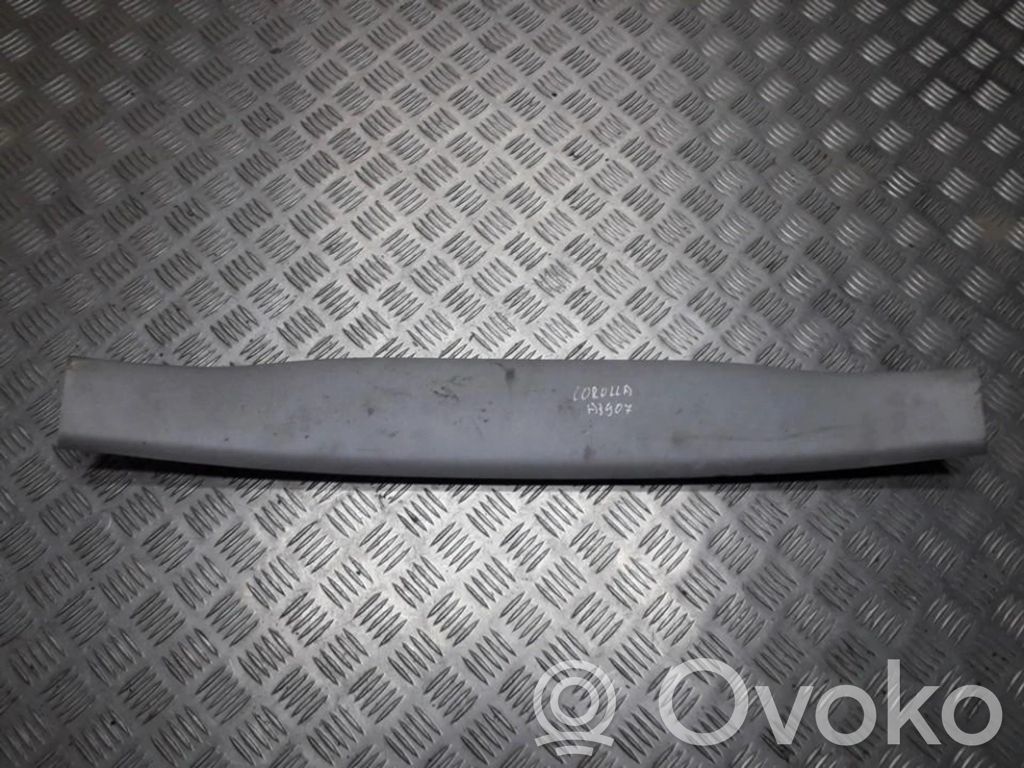 Toyota Corolla Verso E120 E121 Otros repuestos del interior 