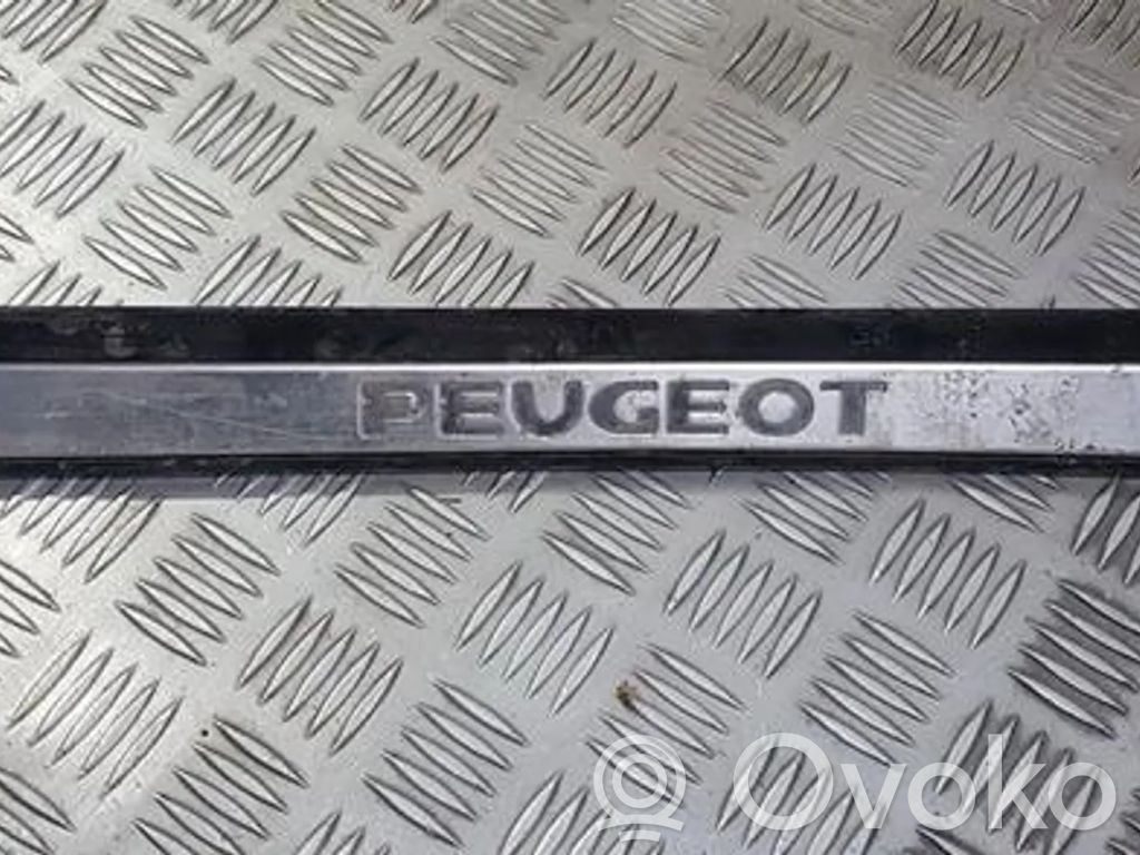 Peugeot 607 Copertura del rivestimento del sottoporta anteriore 