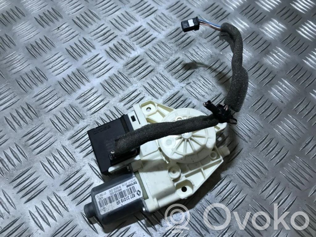 Renault Megane III Motorino alzacristalli della portiera posteriore 