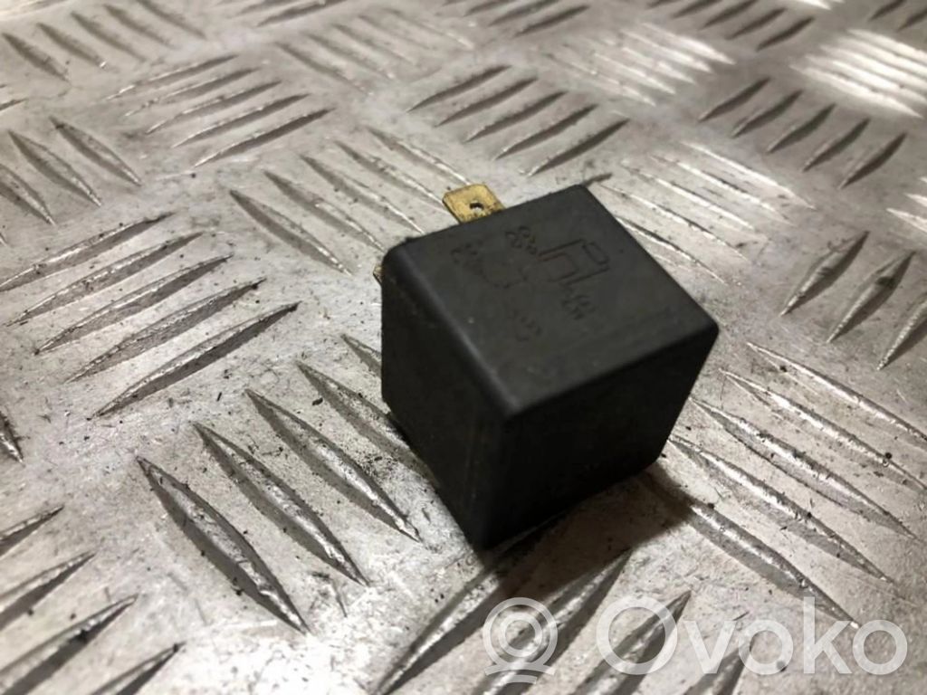 Otros relés   0332019103,V23234B0001Y001,0332019103,V23234B0001Y001