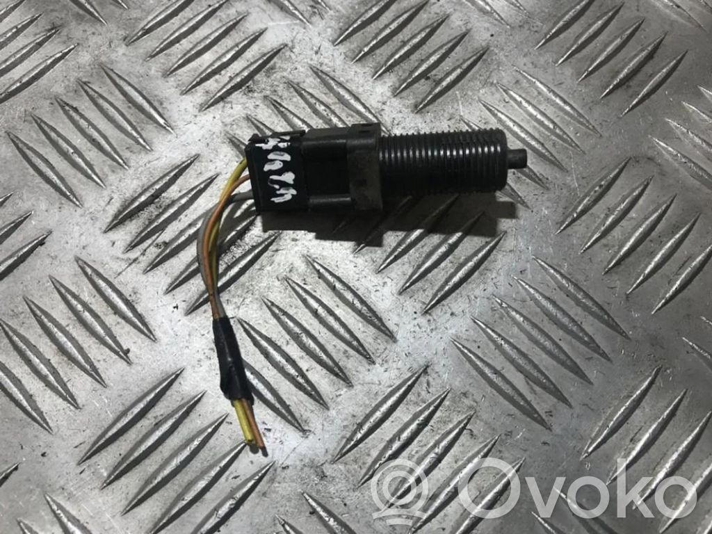 Renault Espace III Interruptor sensor del pedal de freno 