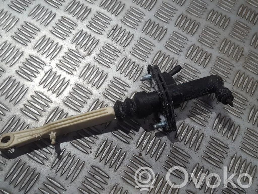 Volvo V70 Pompa della frizione 