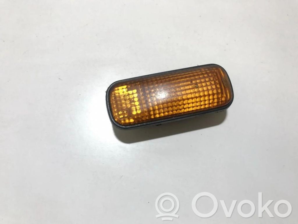 Rover 414 - 416 - 420 Feu clignotant répétiteur d'aile avant