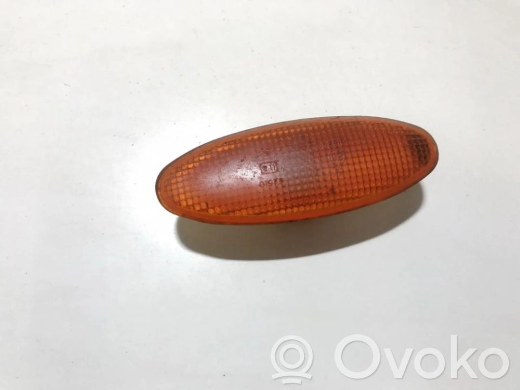 Ford Mondeo MK II Indicatore di direzione del parafango anteriore