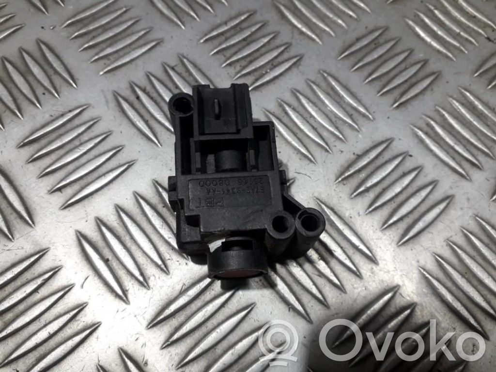 Ford Focus Fuel cut-off switch 