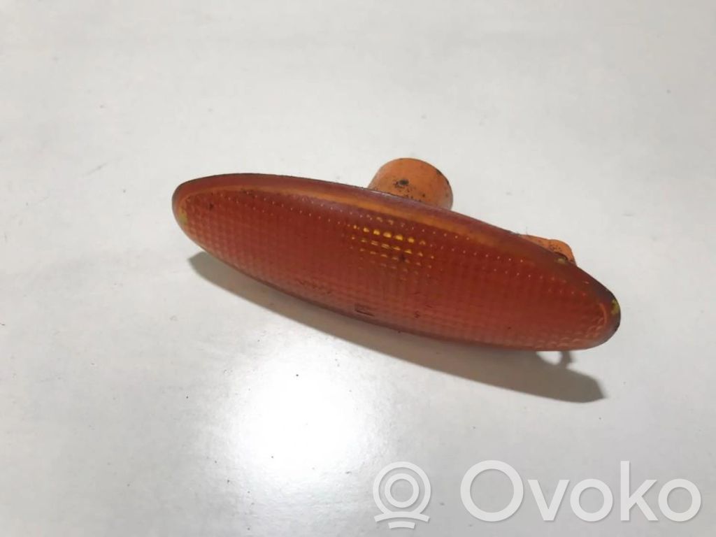 Ford Mondeo MK II Indicatore di direzione del parafango anteriore