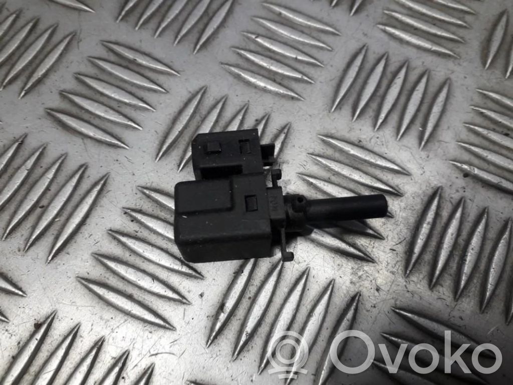 Interruptor sensor del pedal de freno   95PB7C534AA,95PB7C534AA,95PB7C534AA,95PB7C534AA