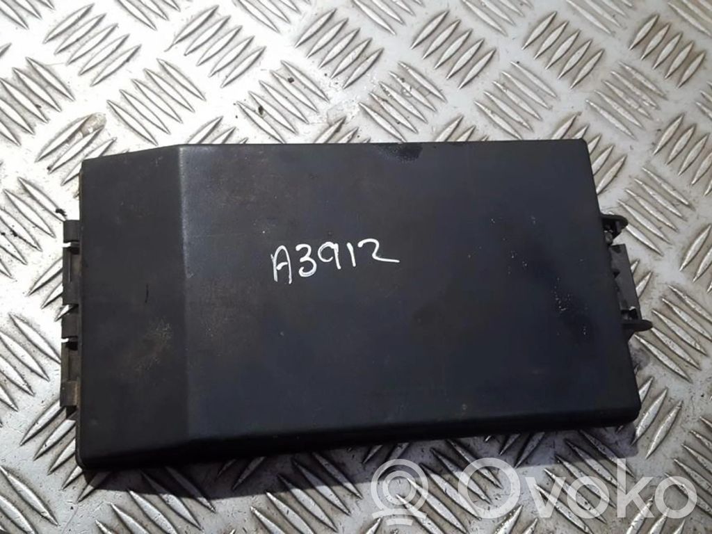 Muu ulkopuolen osa   98AG14A076AF,98AG14A076AF,98AG14A076AF,98AG14A076AF