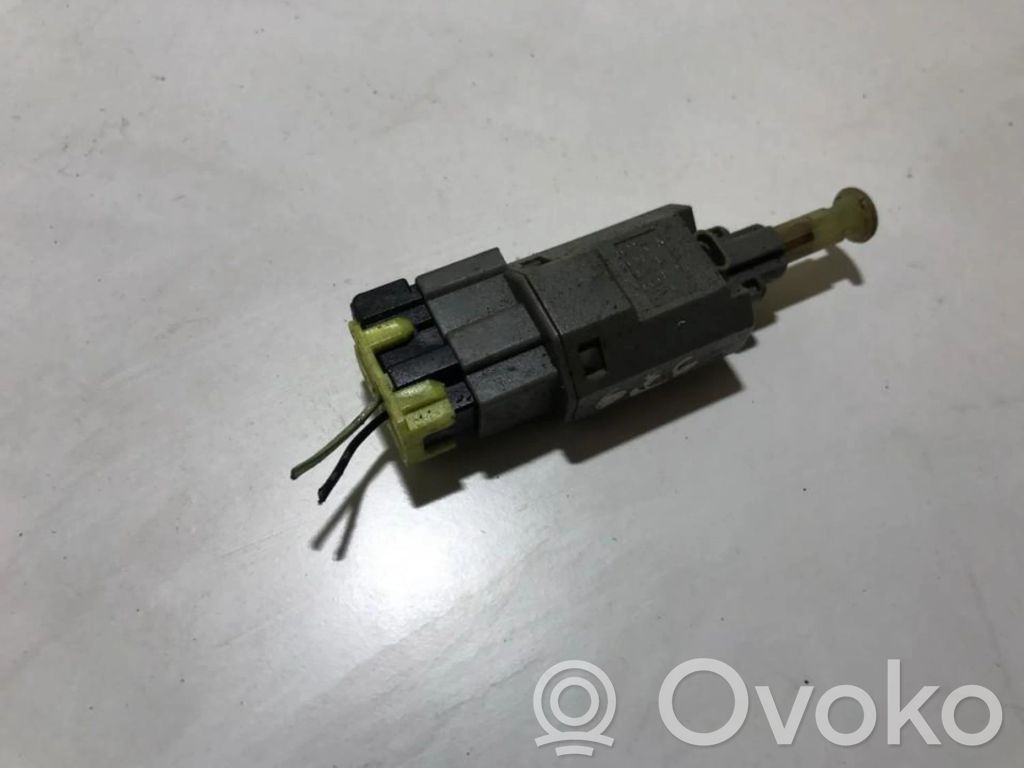 Comutator senzor pedală frână   GA2C6649Y,GA2C6649Y