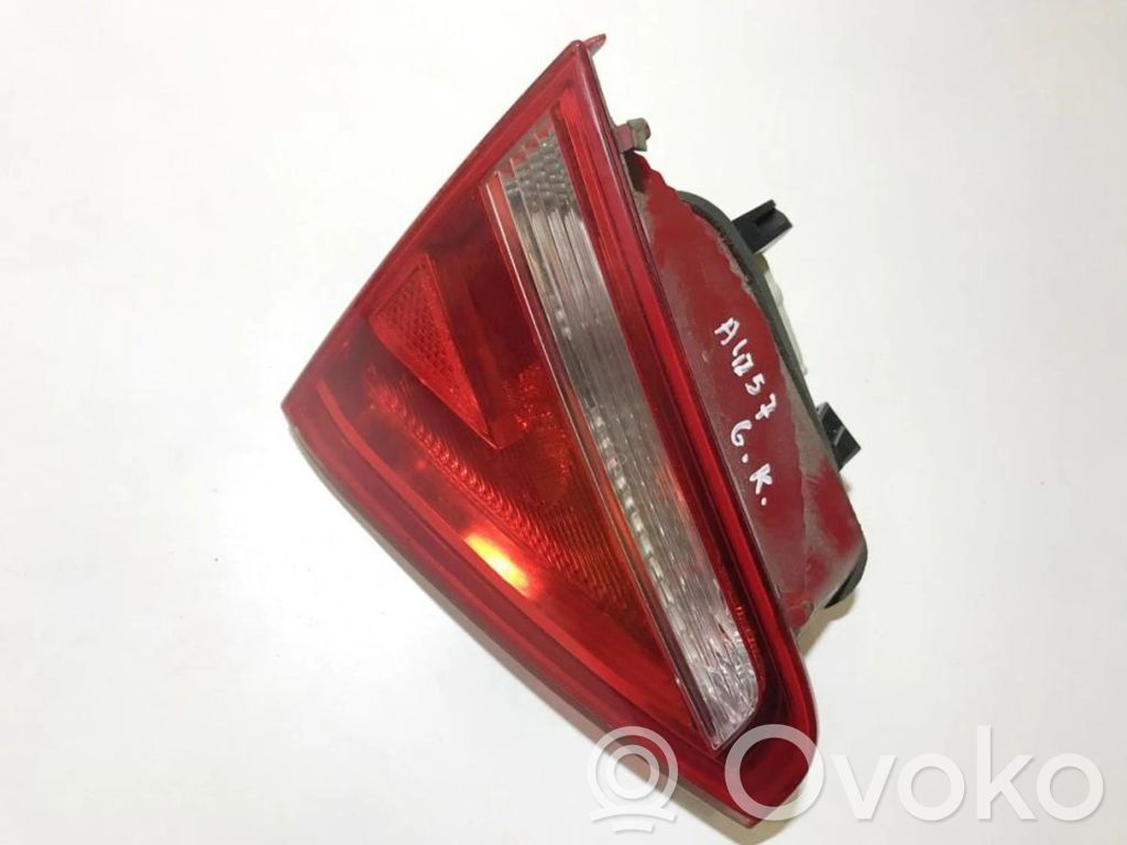 Audi A5 8T 8F Lampă spate în capacul portbagajului 