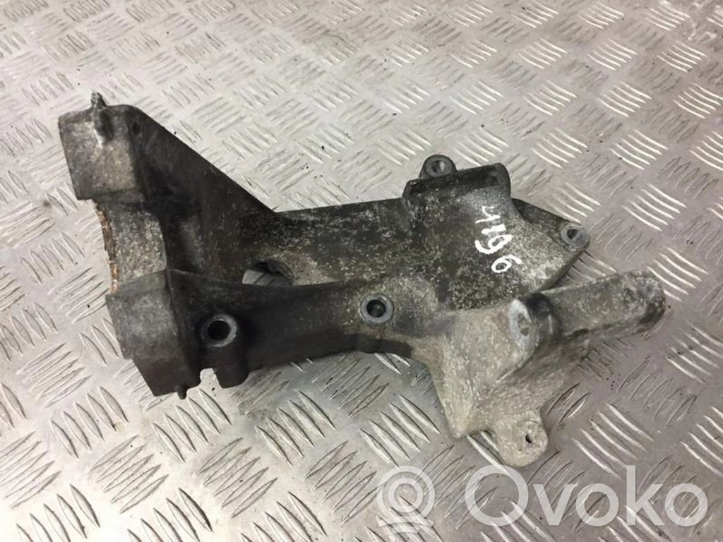 Soporte de montaje del motor (Usadas)   98FF10239BE,98FF10239BE,98FF10239BE,98FF10239BE
