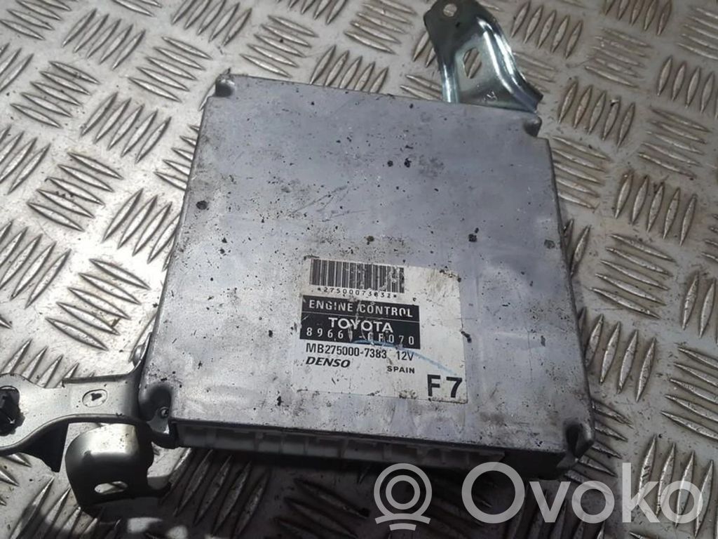 Toyota Corolla Verso E121 Unidad de control/módulo del motor 
