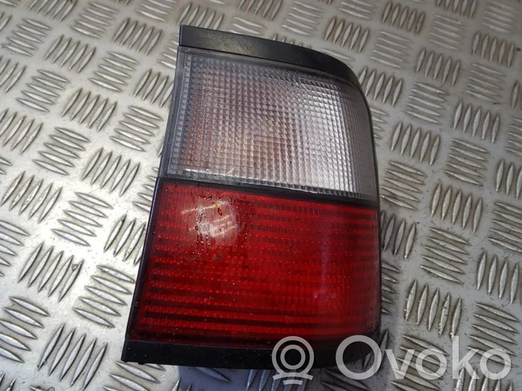 Citroen Xantia Aizmugurējais lukturis virsbūvē 
