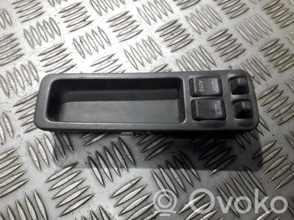Volvo S40, V40 Przyciski szyb