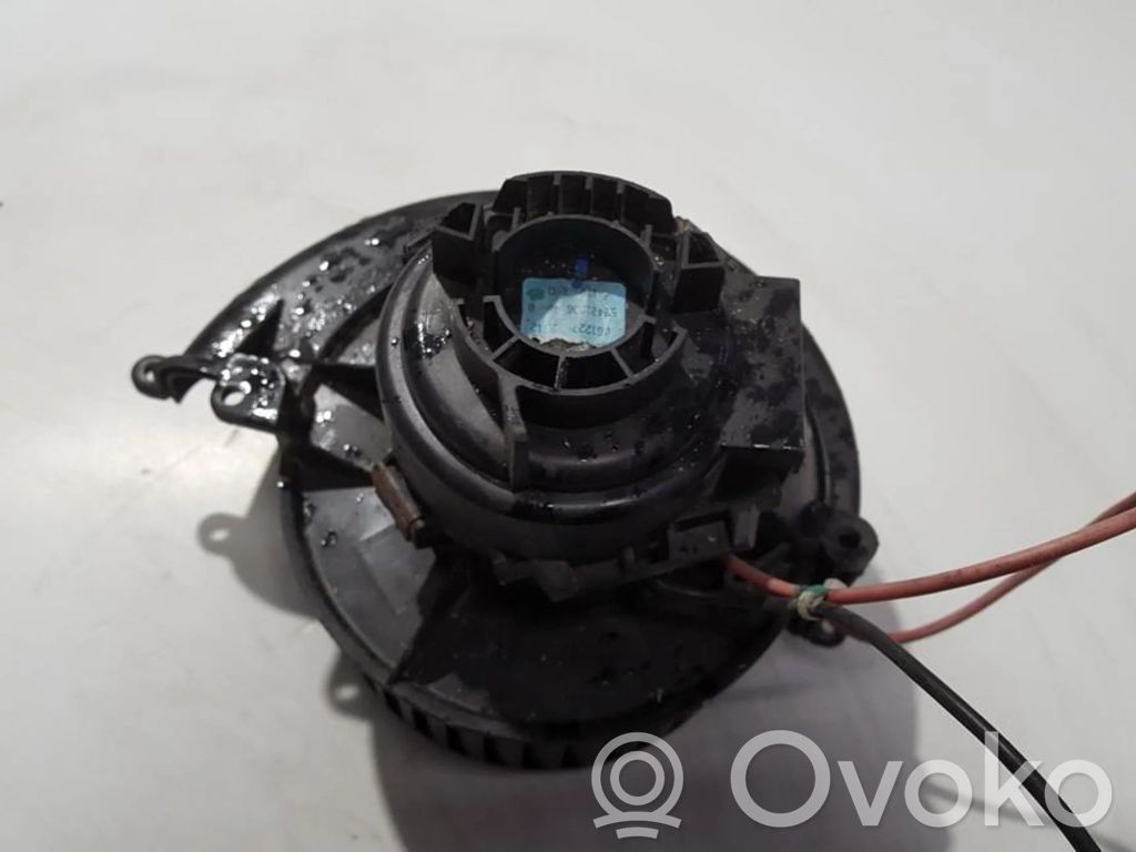 Opel Astra H Ventilator aerotermă 
