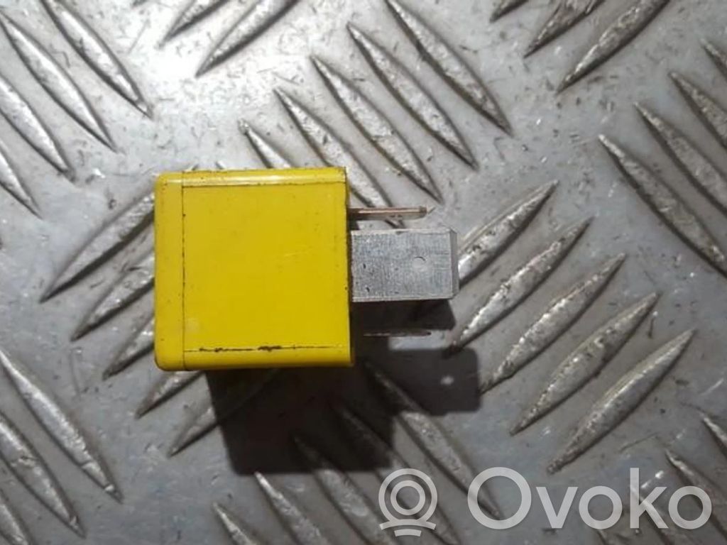Saab 9-3 Ver2 Autres relais