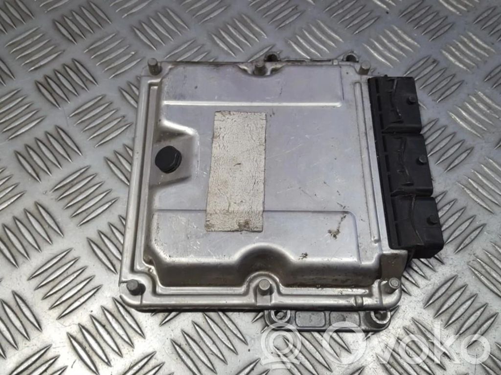 Unidad de control/módulo del motor   0281001934,8200076093,0281001934,8200076093