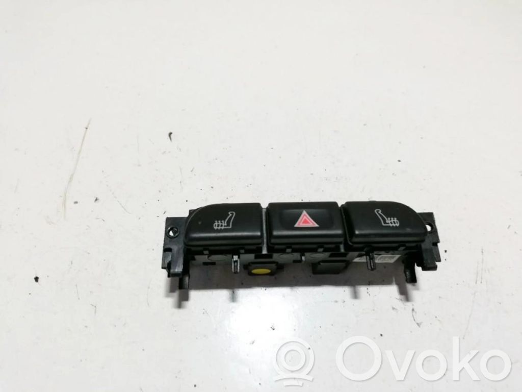 Hazard light switch   1X43138302BD,37030819C7,1X43138302BD,37030819C7