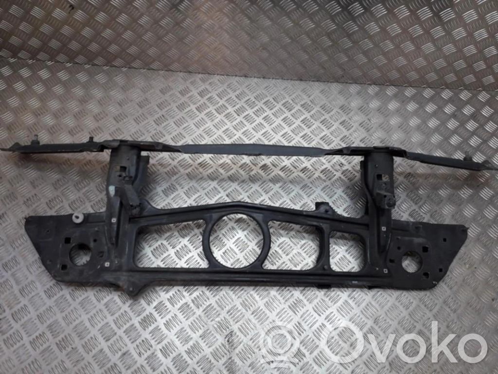 Radiatoru panelis   8381241,8381241