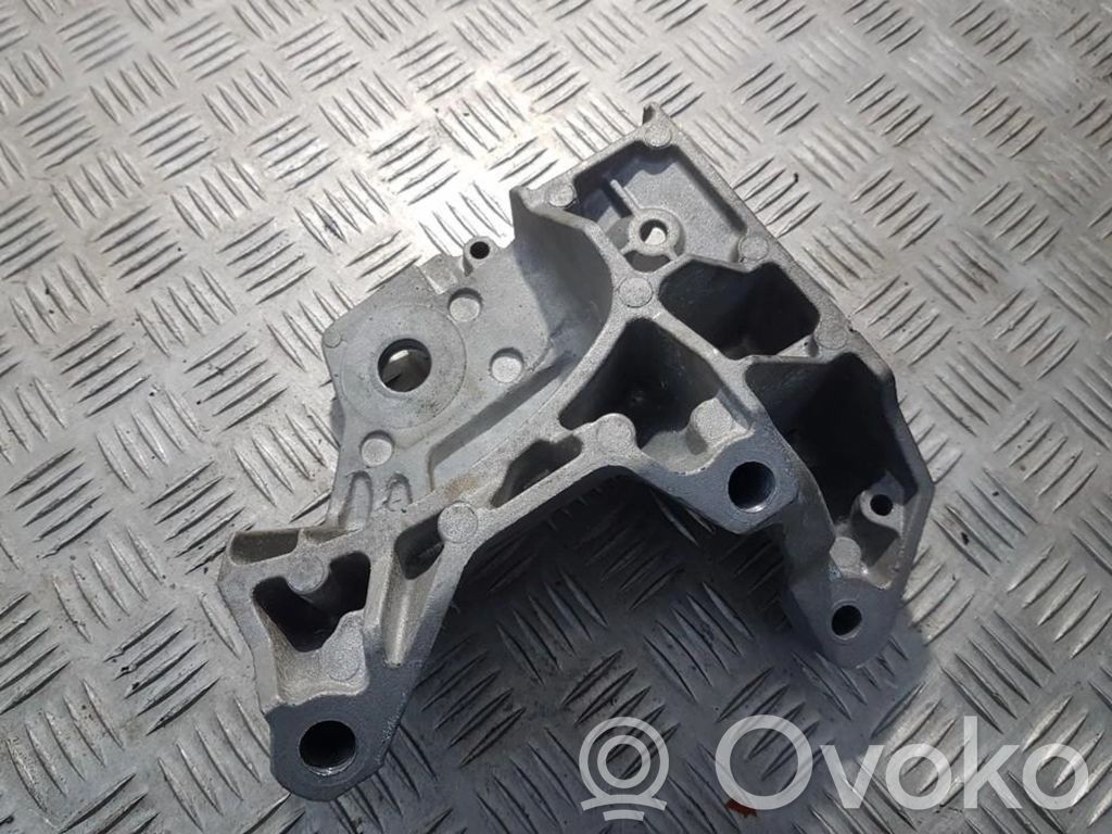 Volvo XC60 Suport motor