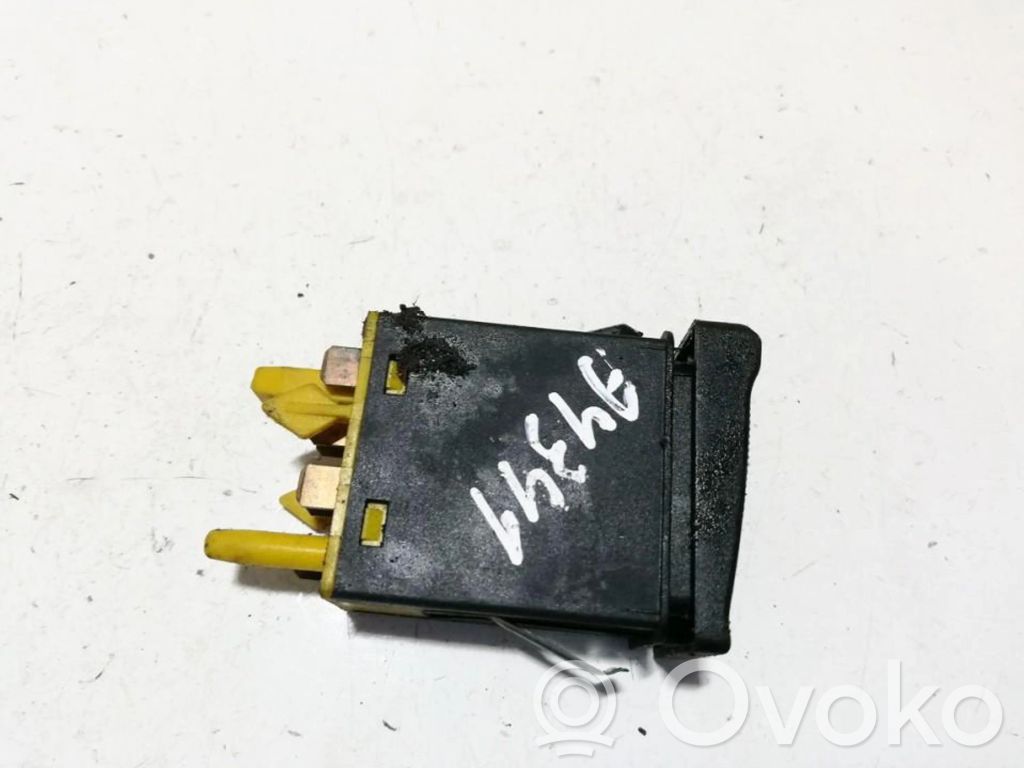 Audi 80 90 S2 B4 Interruttore fendinebbia
