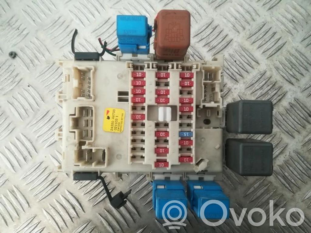 Nissan Primera Set scatola dei fusibili 