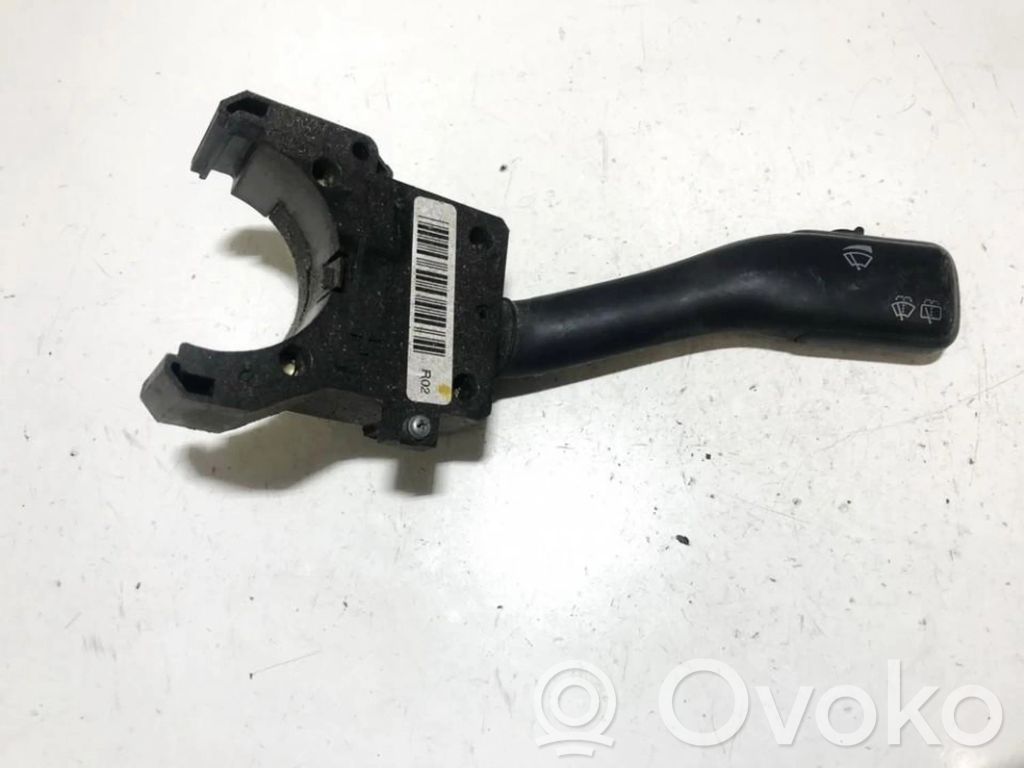 Volkswagen PASSAT B5.5 Manetka / Przełącznik wycieraczek 