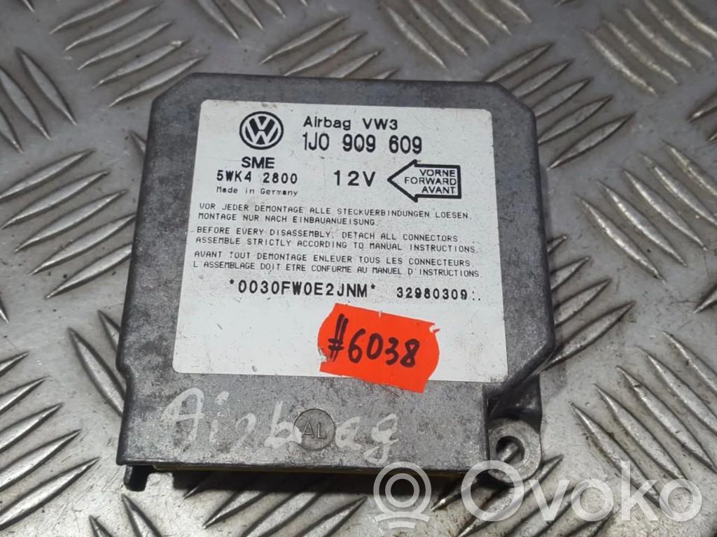 Volkswagen Golf IV Unitate/modul de comandă airbaguri 