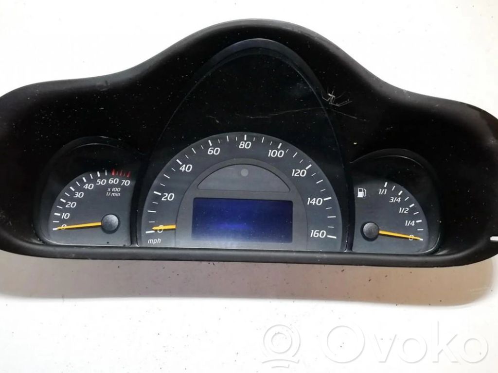 Mercedes-Benz C W203 Nopeusmittari (mittaristo)