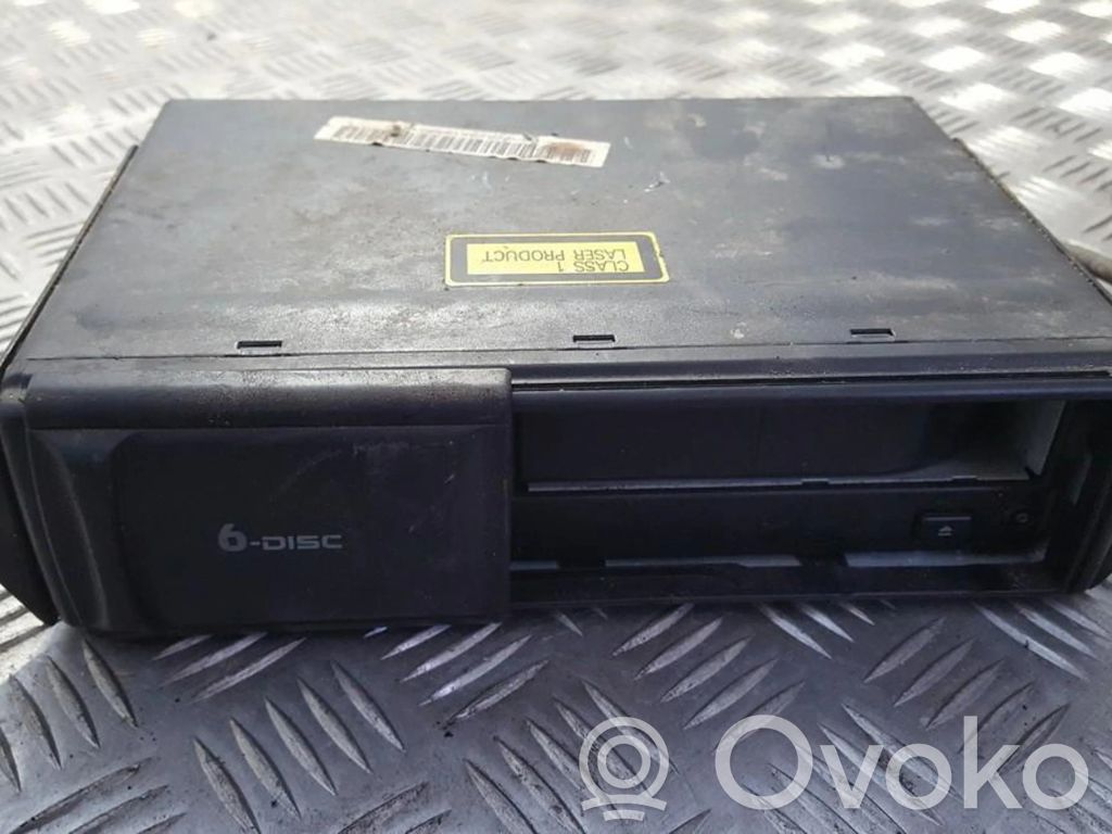 Volkswagen Golf IV Changeur CD / DVD