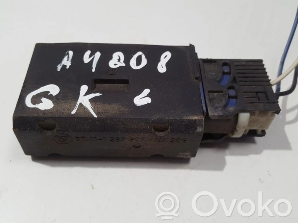 BMW 3 E36 Motor de bloqueo de puertas 