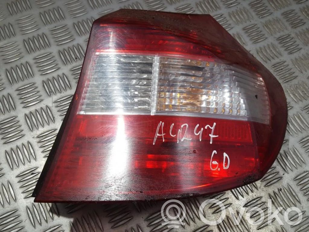 BMW 1 E81 E87 Galinis žibintas kėbule 