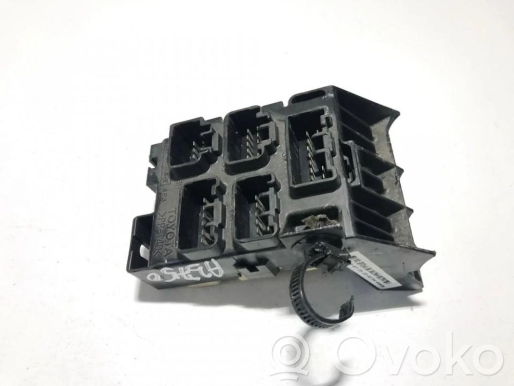 Toyota Avensis T250 Set cutie siguranțe 