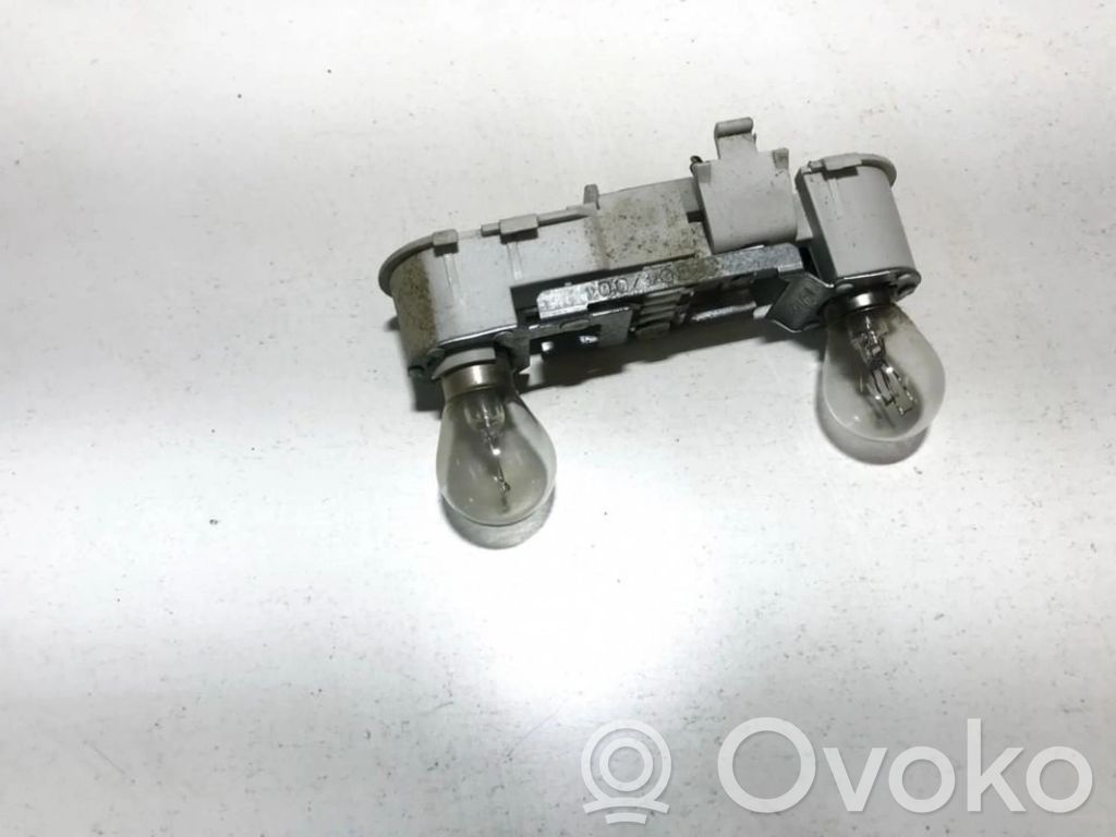 Alfa Romeo 156 Porte ampoule de feu arrière