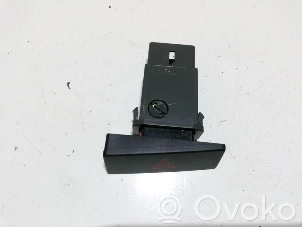 Schalter Warnblinkanlage   864W01404,864W01404