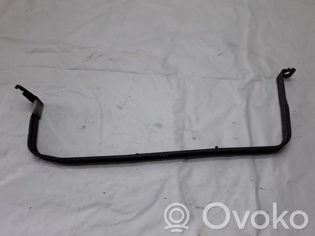 Volvo V50 Polttoainesäiliön kannake 