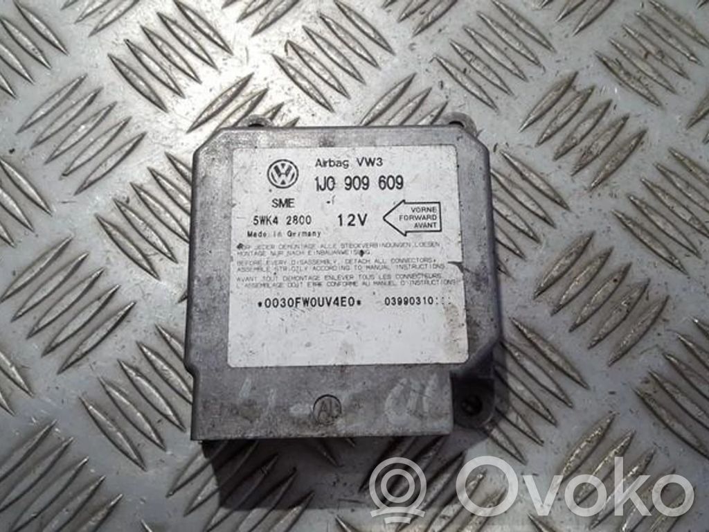 Volkswagen Golf IV Unitate/modul de comandă airbaguri 