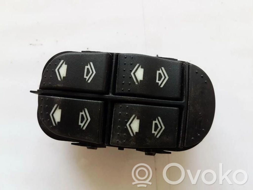 Ford Focus Interruptor del elevalunas eléctrico 