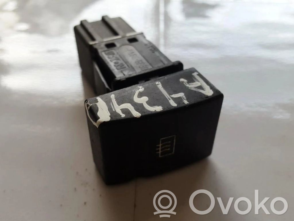 Peugeot 406 Przycisk / Przełącznik ogrzewania szyby przedniej / czołowej 