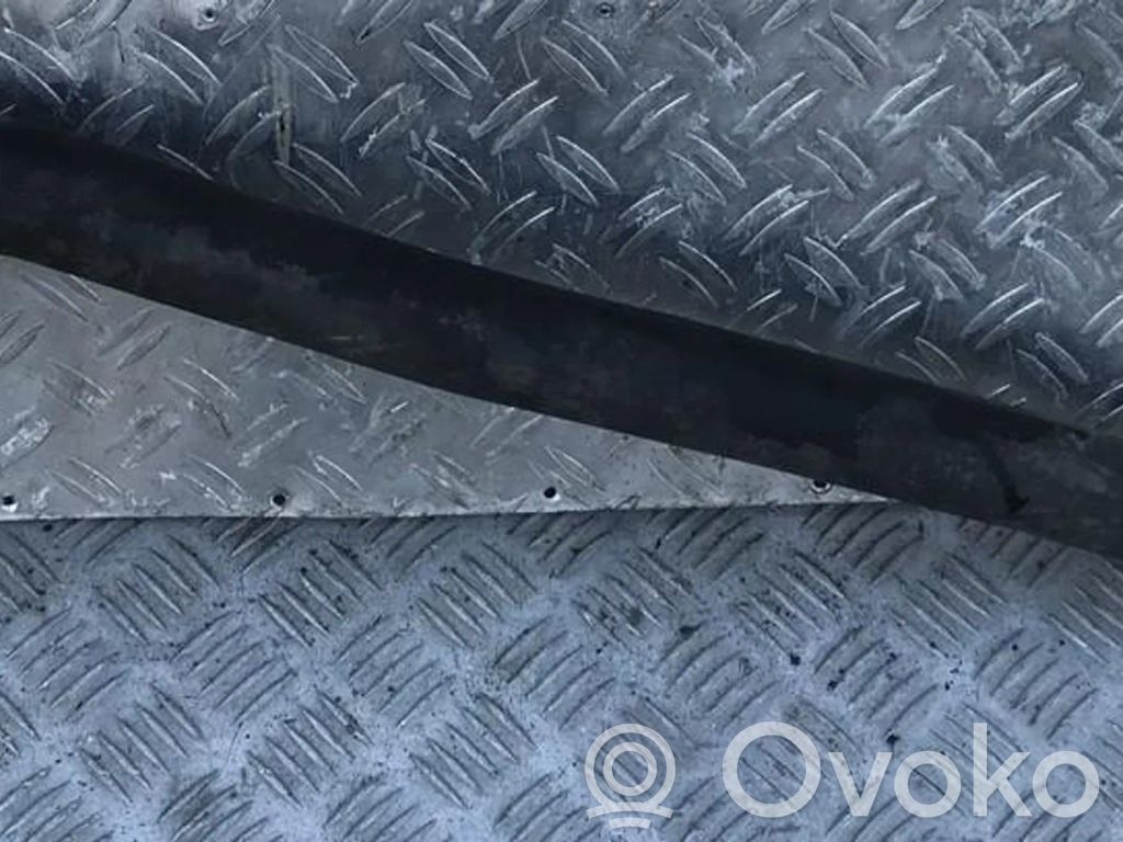 Engine coolant pipe/hose