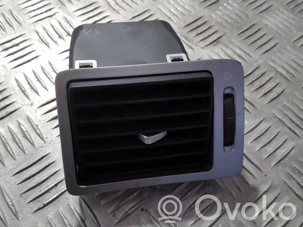 Peugeot 307 Copertura griglia di ventilazione laterale cruscotto