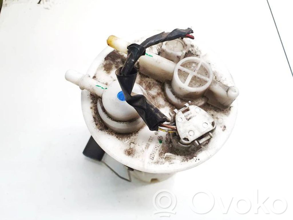 Toyota Corolla E120 E130 Pompa paliwa w zbiorniku