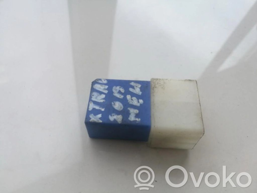 Nissan Almera Altri relè