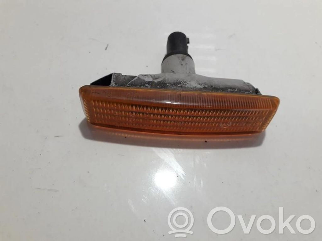 BMW 5 E39 Semnalizator bară față