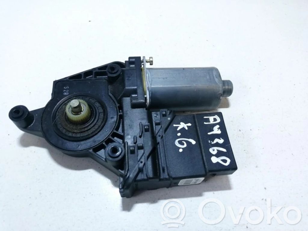 Volkswagen PASSAT B5 Motor macara geam ușă spate