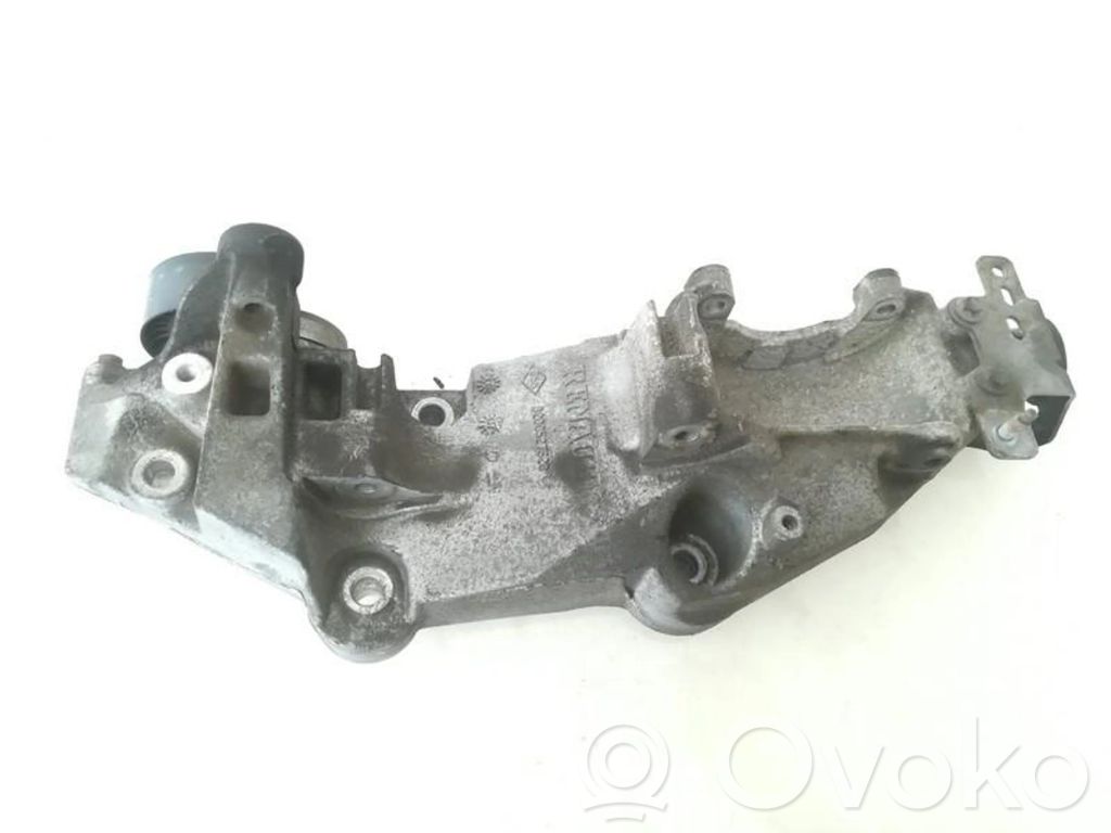 Nissan X-Trail T31 Engine mounting bracket 